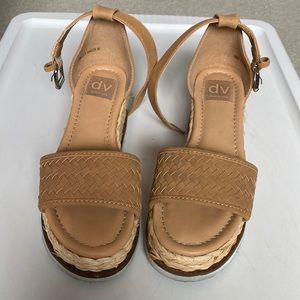 DV Dolce Vita Camel Woven Design Espadrilles Platform Sandal